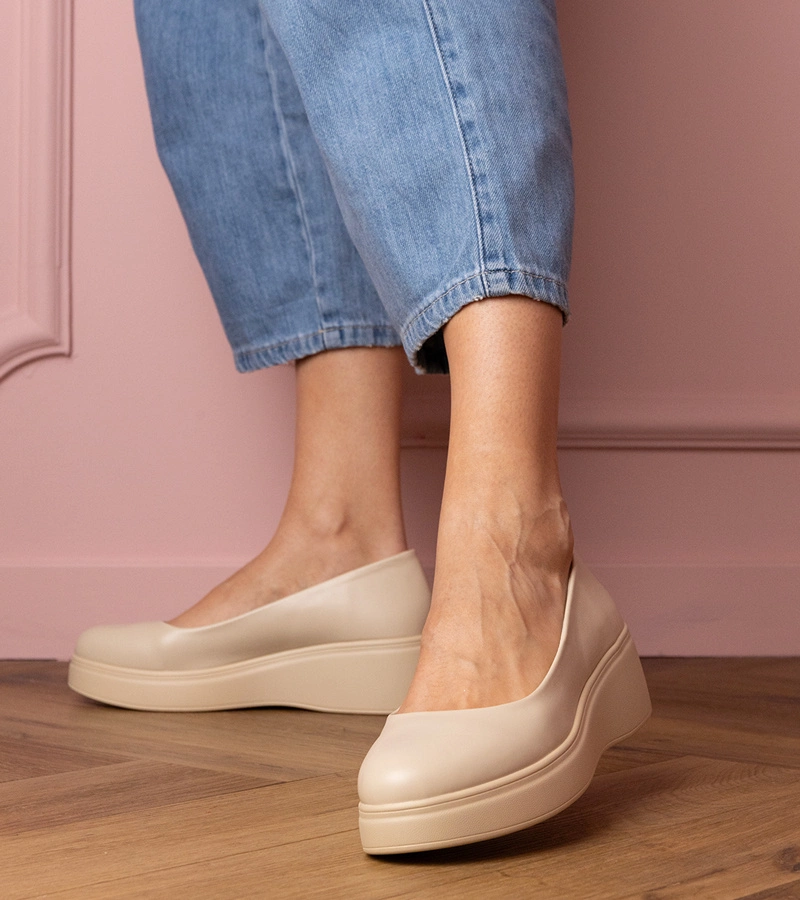 Béžové polobotky na platformě z eko kůže Huron