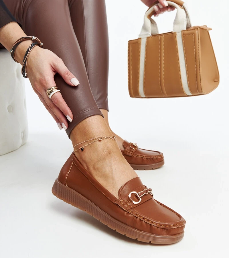 Hnědé mokasíny s přezkou Anisah