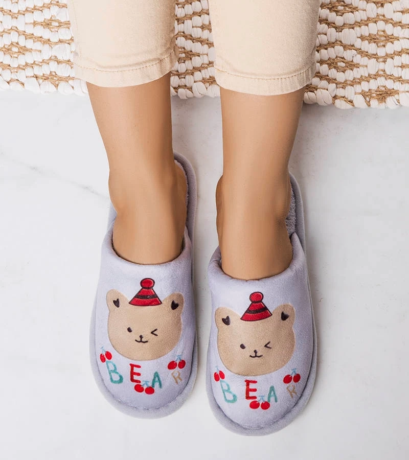 Šedé měkké pantofle Bear