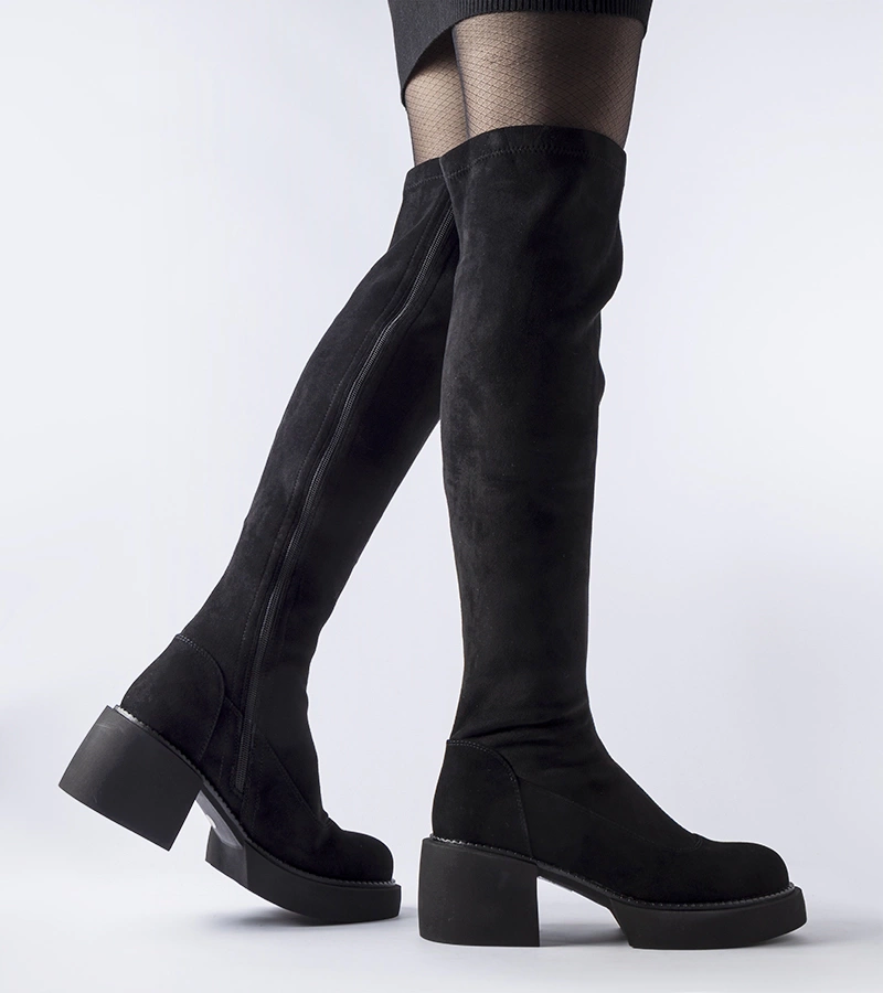 Černé dlouhé teplé kozačky z ekosuede Maurizio