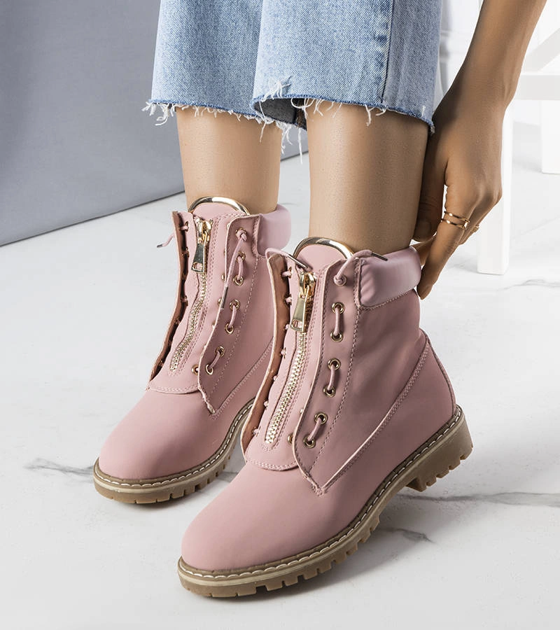 Růžové pasti Stephanie