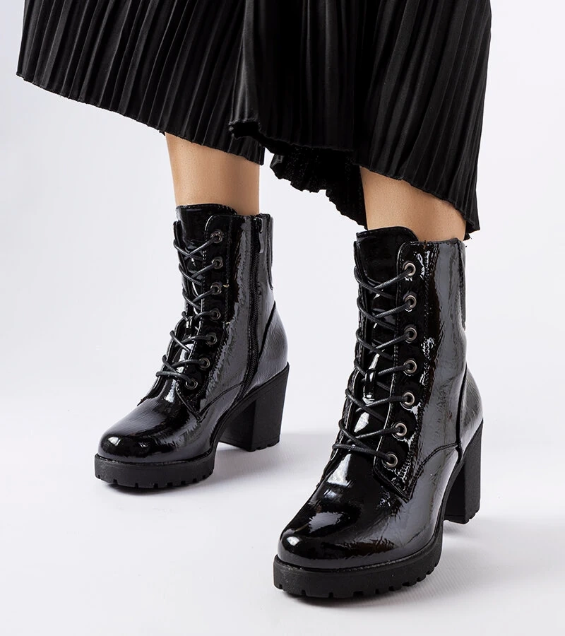 Černé zateplené boty Lanza na jehlovém podpatku