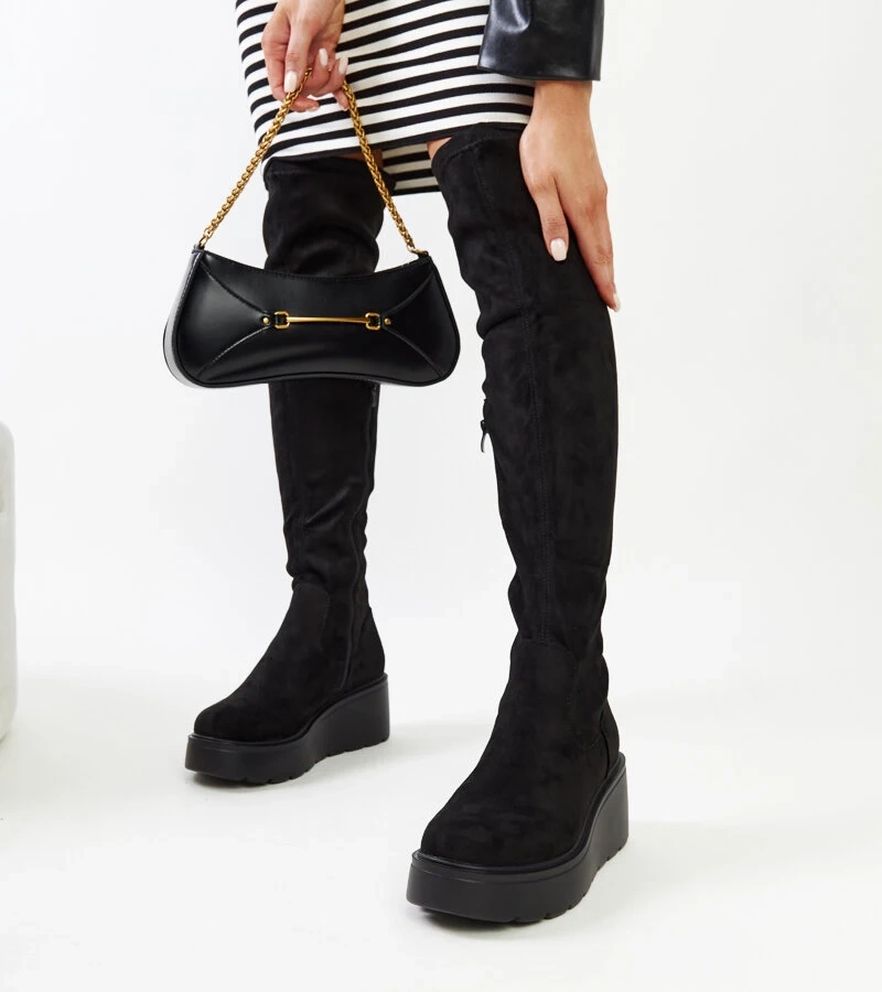 Černé dlouhé kozačky na platformě Nafeesa