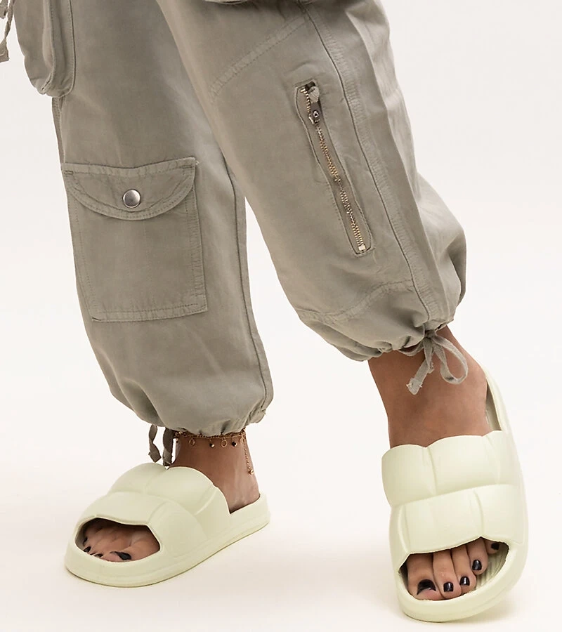 Zelené pěnové pantofle Diamanda