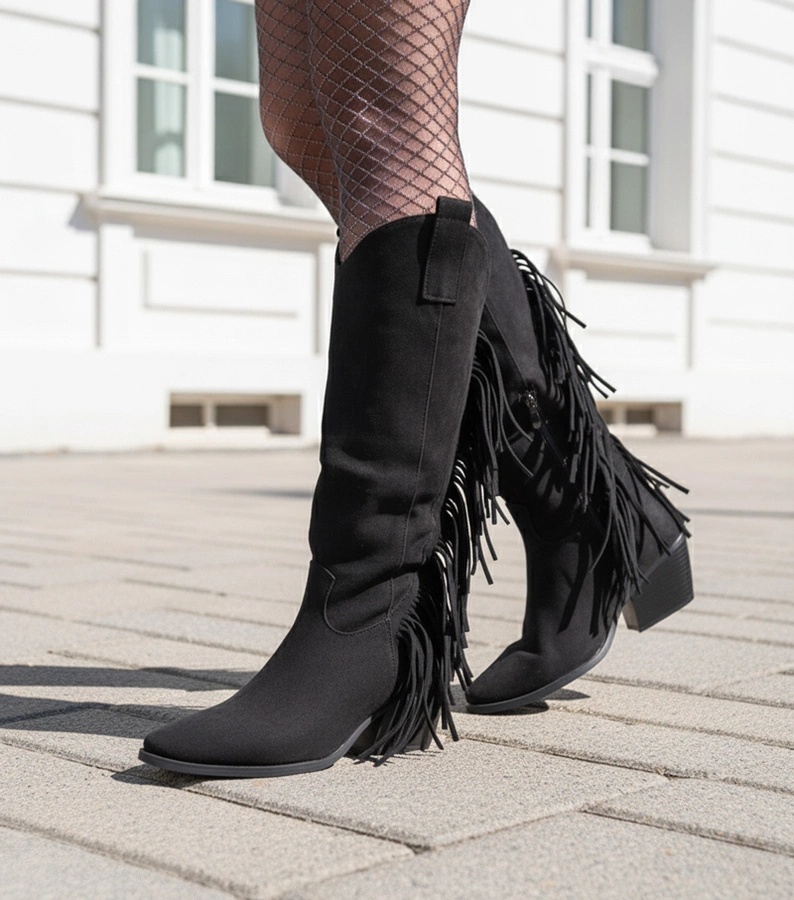 Černé kovbojky zdobené třásněmi Misa