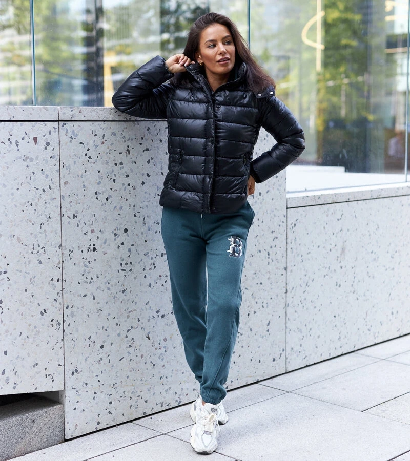 Černá lesklá bunda Berta