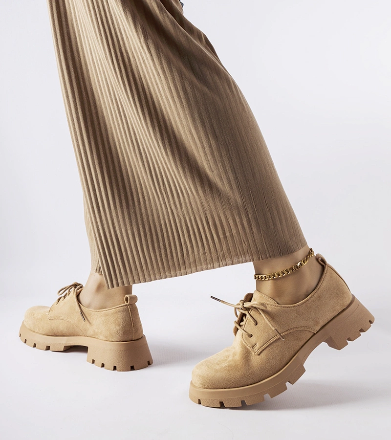 Hnědé polobotky na masivní podrážce Coleman