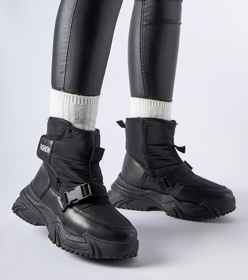 Černé zateplené sněhule na suchý zip Mernicco