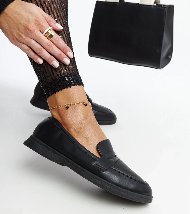 Černé klasické mokasíny Nawrah