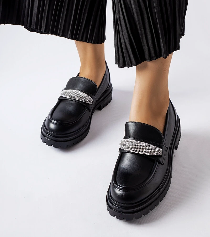 Černé mokasíny s kubíky Hartford