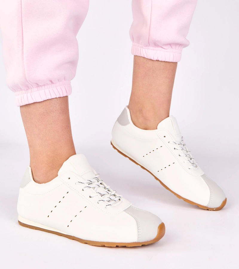 Bílé tenisky se šedým akcentem Birna