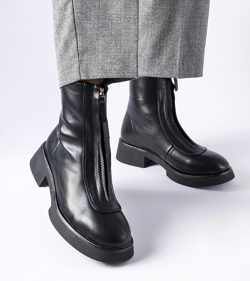 Černé zateplené botky se zipem Baldo