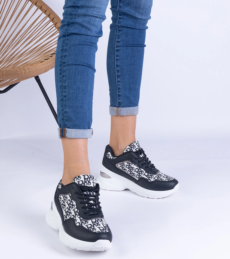 Dámské černé sportovní tenisky s metalickou vložkou Ferenda