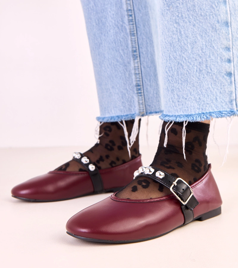 Bordové balerínky se zdobenou sponou Faira