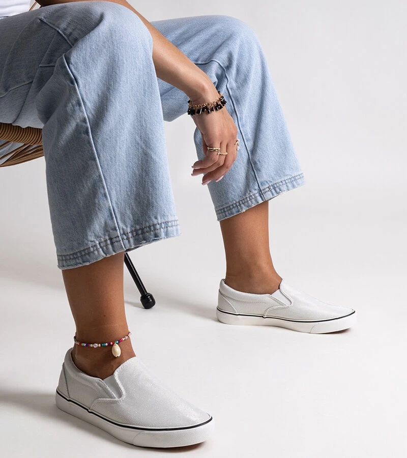 Bílé lesklé tenisky Lublubah