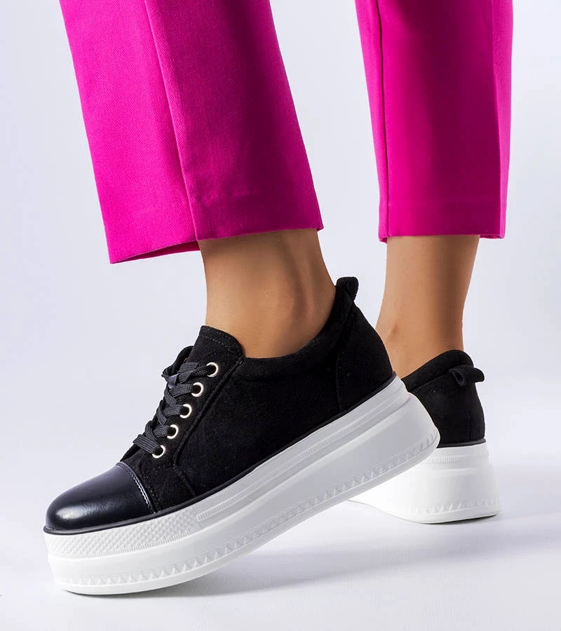 Černé tenisky na platformě Pascaline