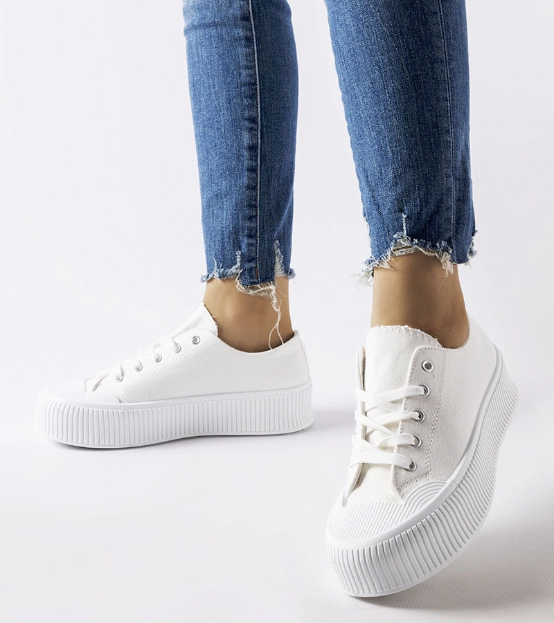 Bílé tenisky na tlusté platformě Fortunata