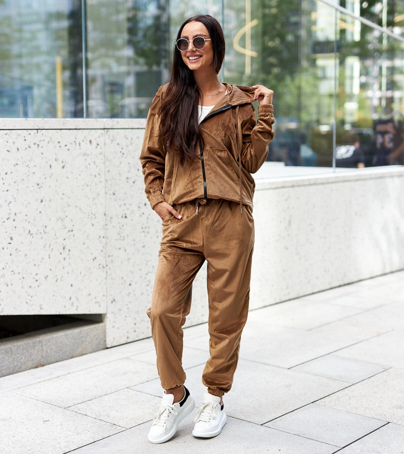 Hnědý sametový teplákový komplet Miguel