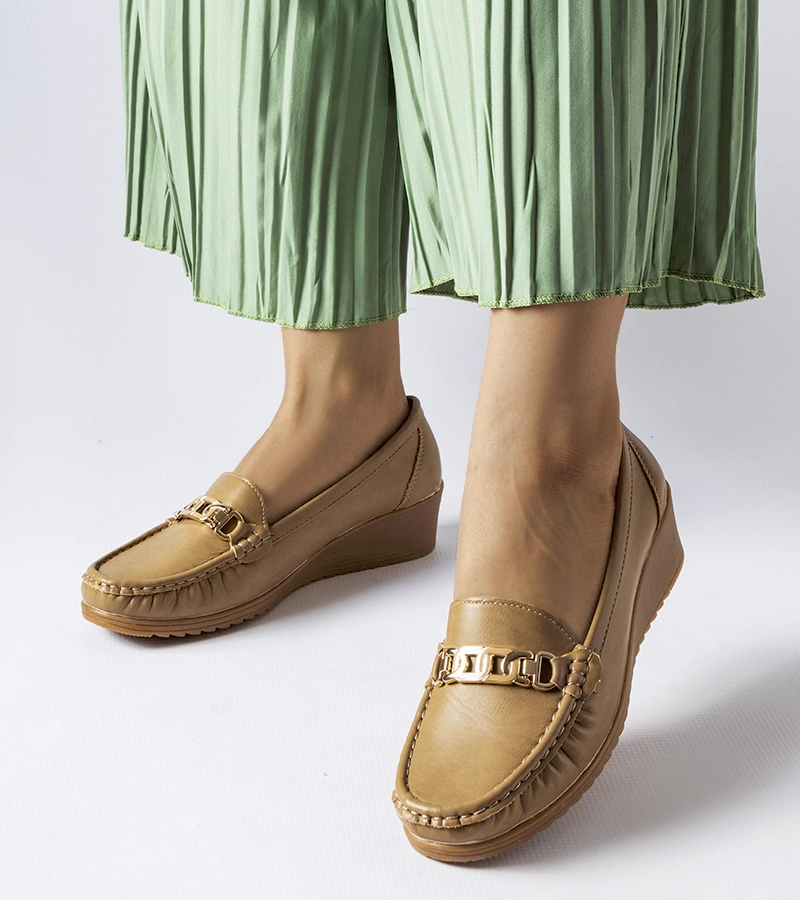 Hnědé mokasíny s přezkou na platformě Lerino