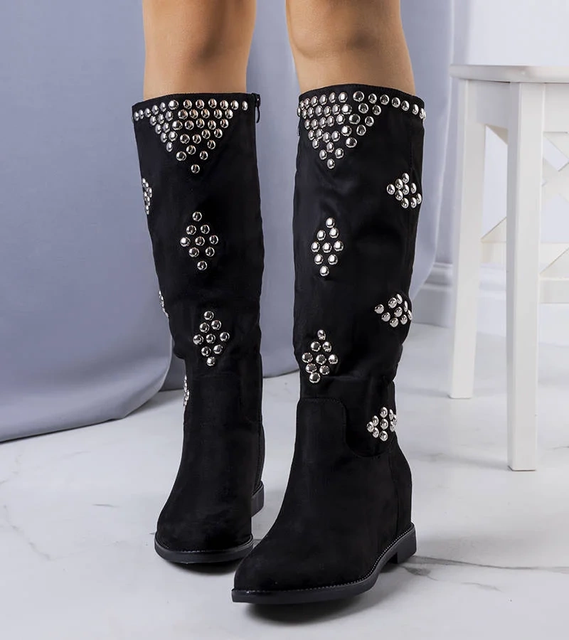 Černé zateplené boty na platformě od společnosti Rivalta