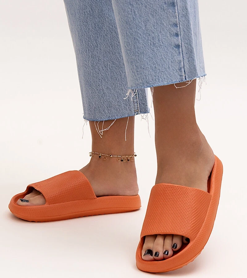 Pěnové oranžové pantofle Gardne