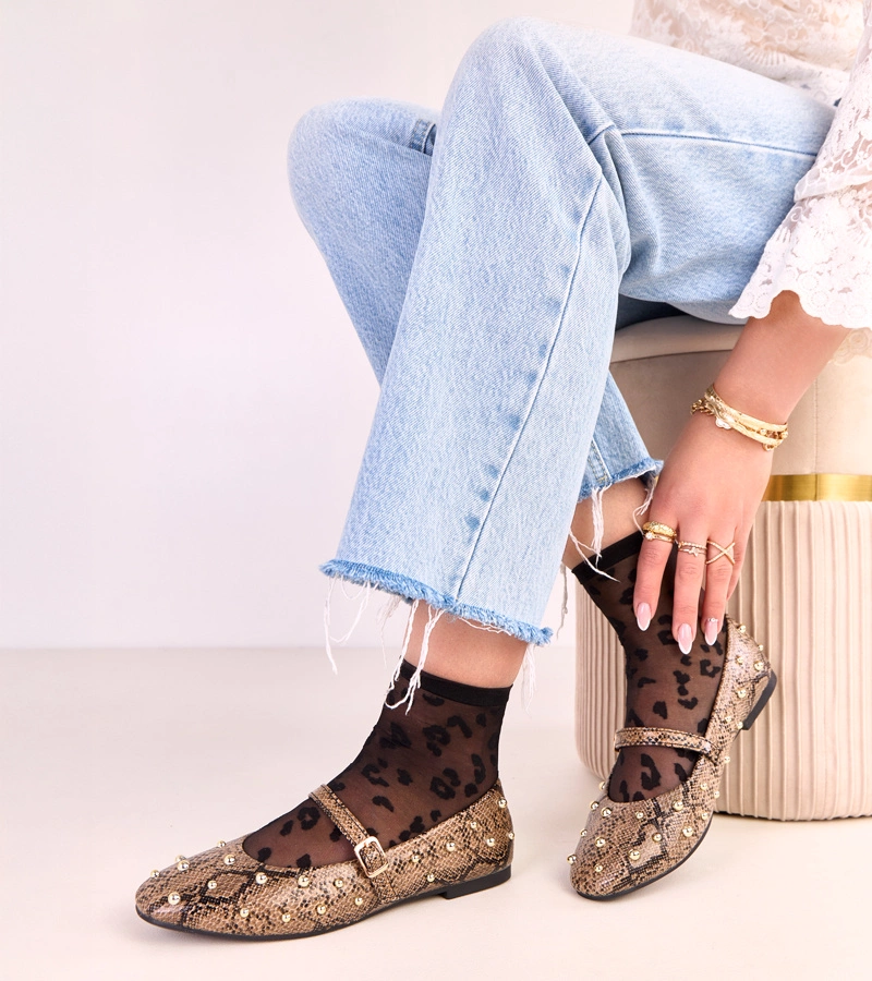 Hnědé baleríny s motivem hadí kůže zdobené perličkami Selena