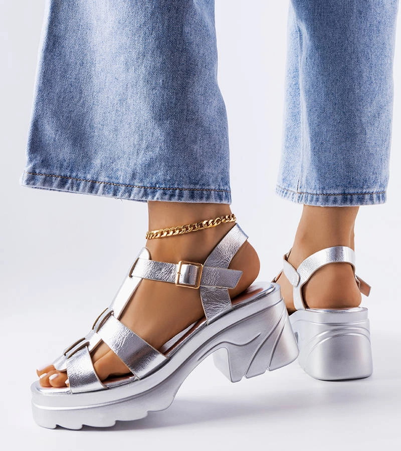 Stříbrné sandály Sunset na jehlovém podpatku