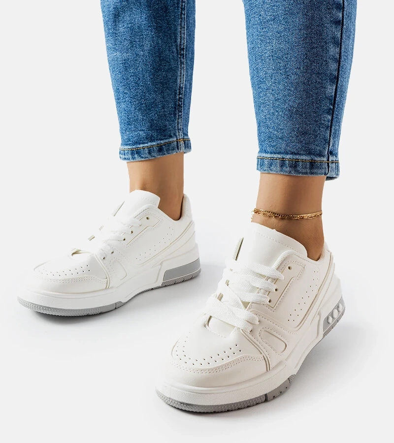 Bílé sportovní tenisky Willson