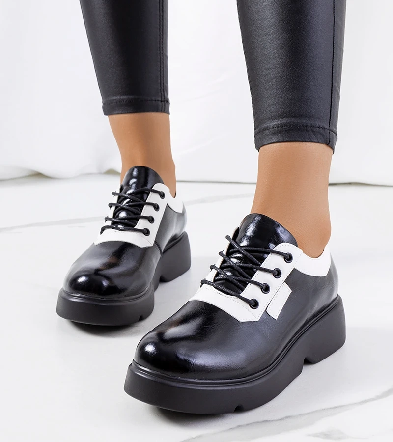 Černé polobotky Parram