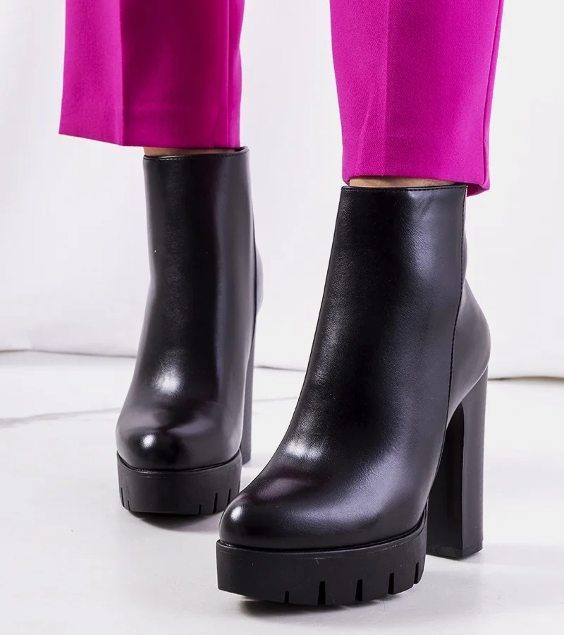 Černý boty vysoký podpatek Karlo