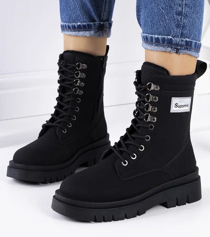 Matné černé trappery Cofer