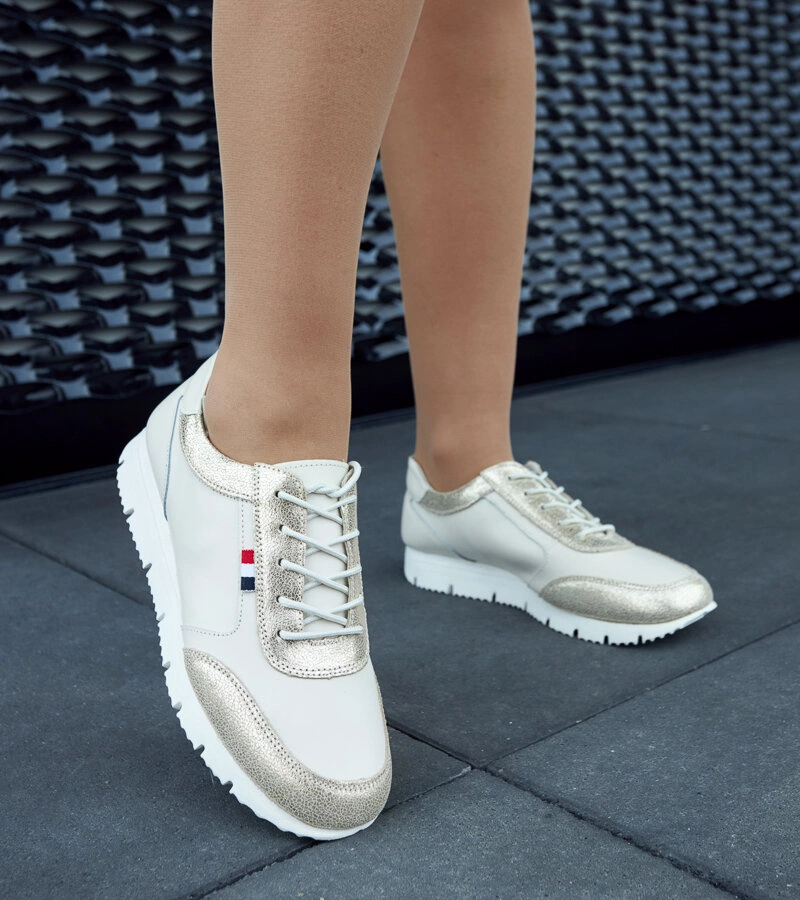 Béžové dámské kožené tenisky Adelfo