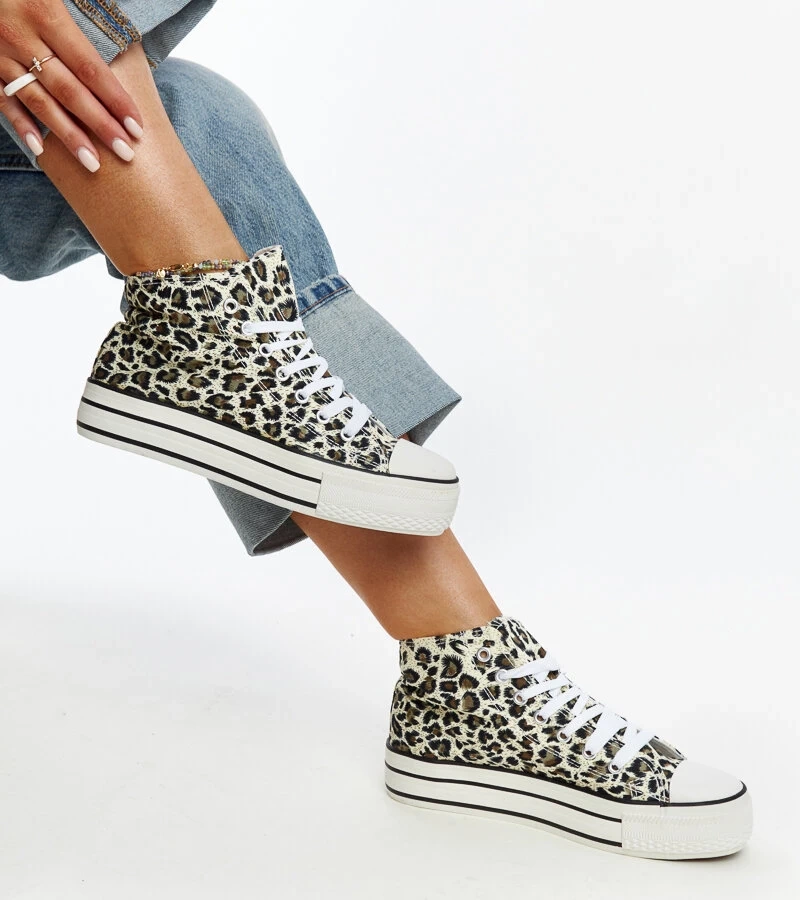 Vysoké tenisky s leopardím vzorem na tlusté podrážce Bagy