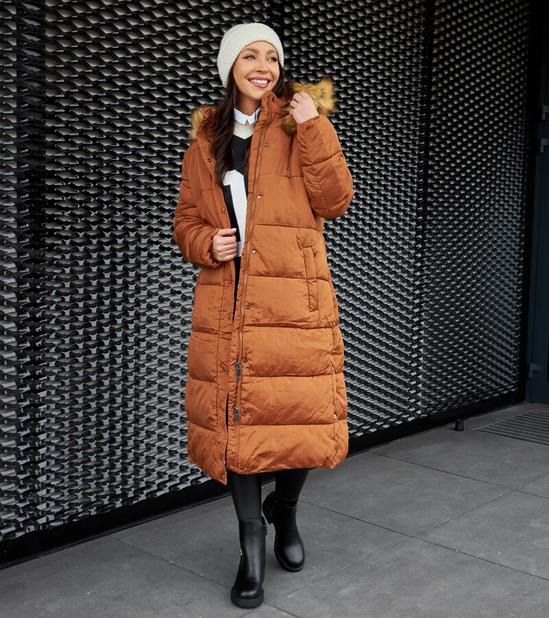 Tmavě hnědá dlouhá bunda s kapucí Fela