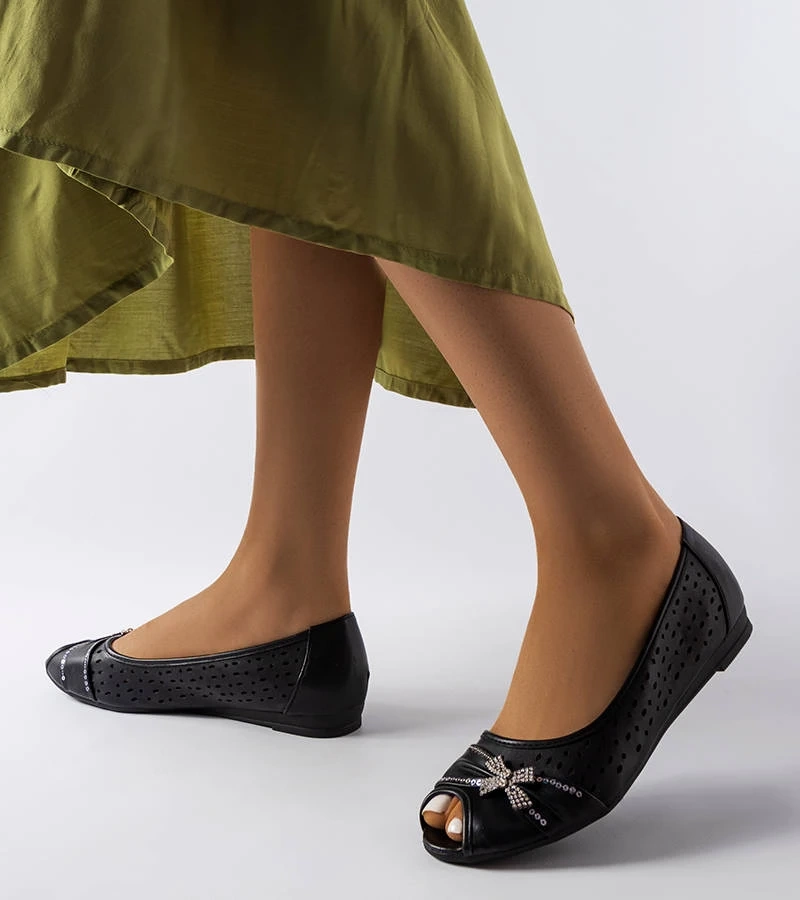 Ažurové černé baleríny s mašlí Simpsville