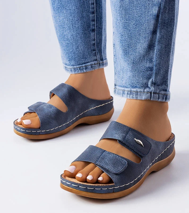 Modré žabky na nízkém podpatku Fréchette