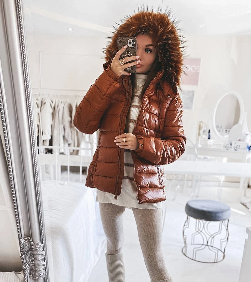 Velbloudí bunda s kožešinovou kapucí Poisson