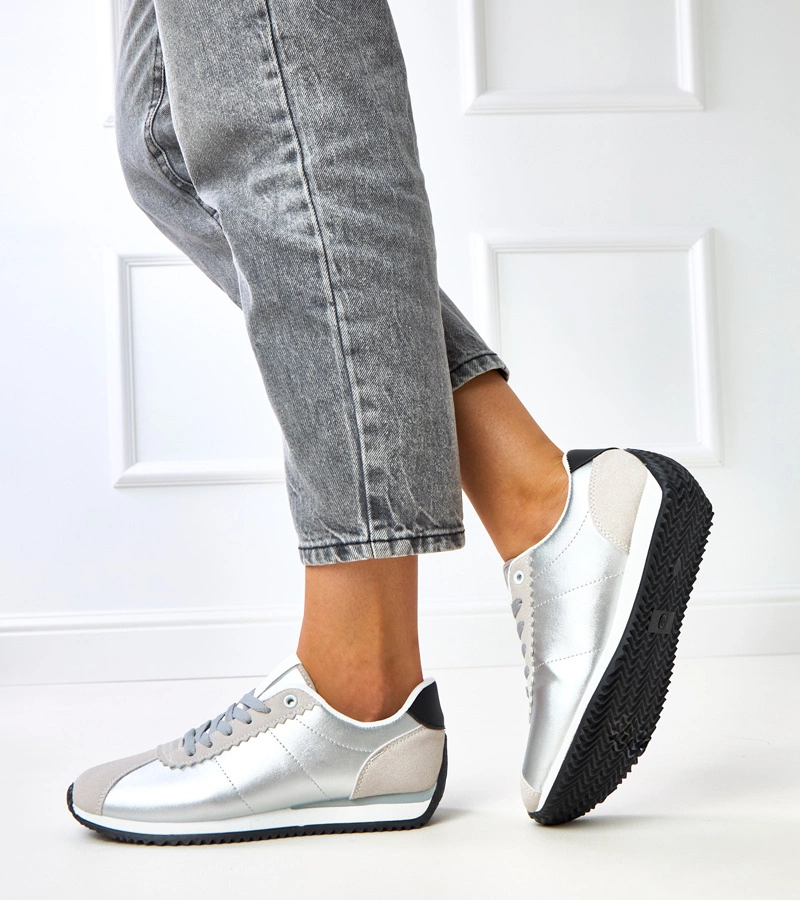 Stříbrné sportovní tenisky s béžovou vložkou Alva