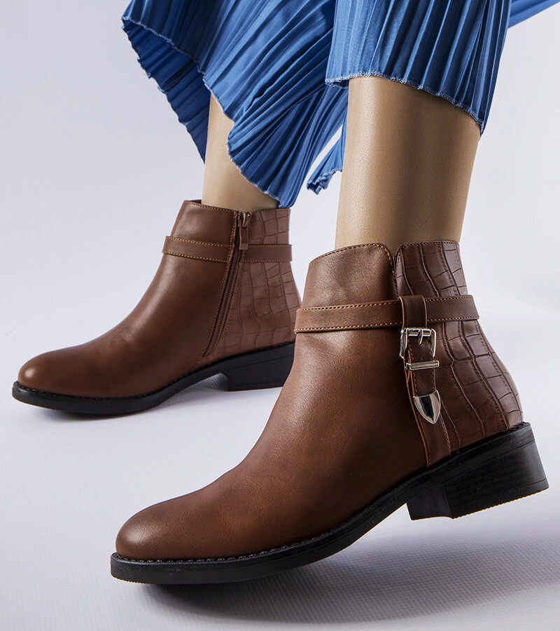 Hnědé boty Monteforte na plochém podpatku