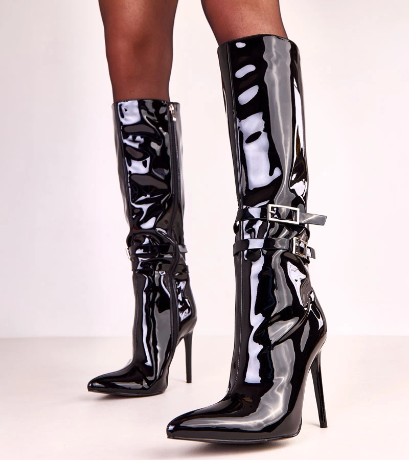 Černé lakované kozačky s ozdobnou přezkou Asheris