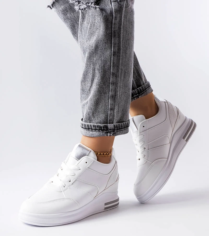 Bílé tenisky CinqMars na podpatku