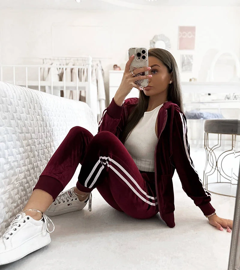 Bordó tepláková souprava Dunesli