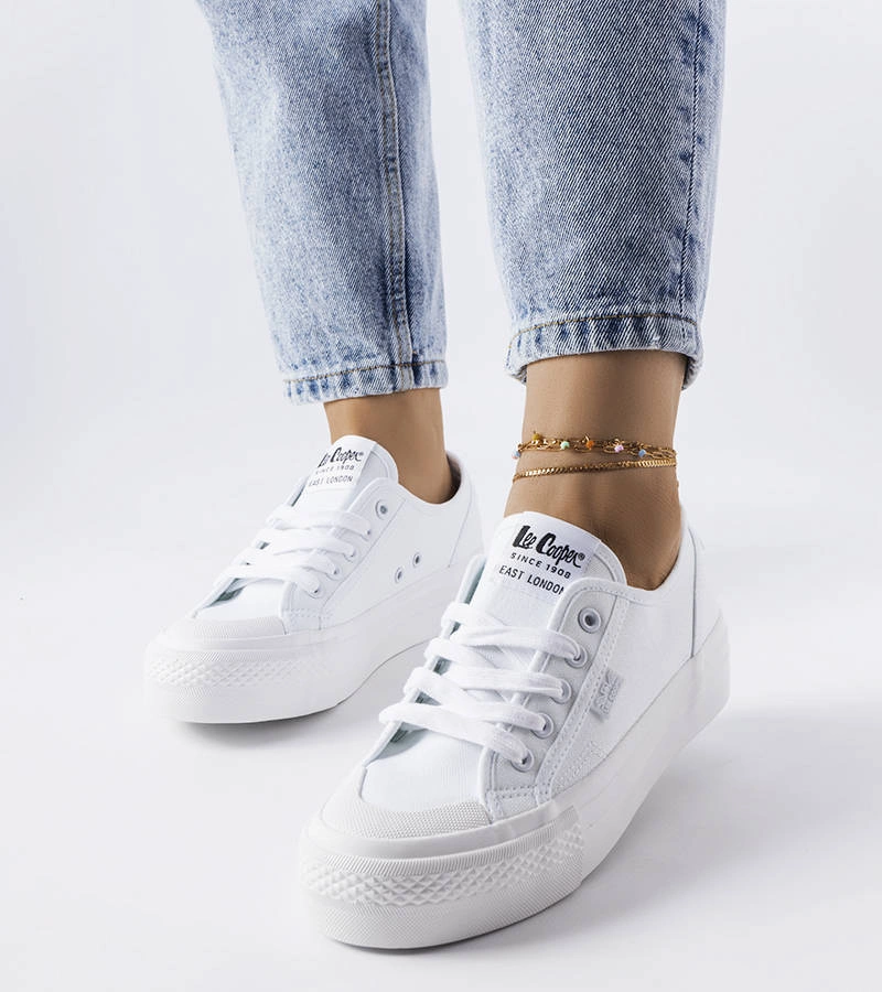 Bílé tenisky Lee Cooper LCW-23-31-1785L