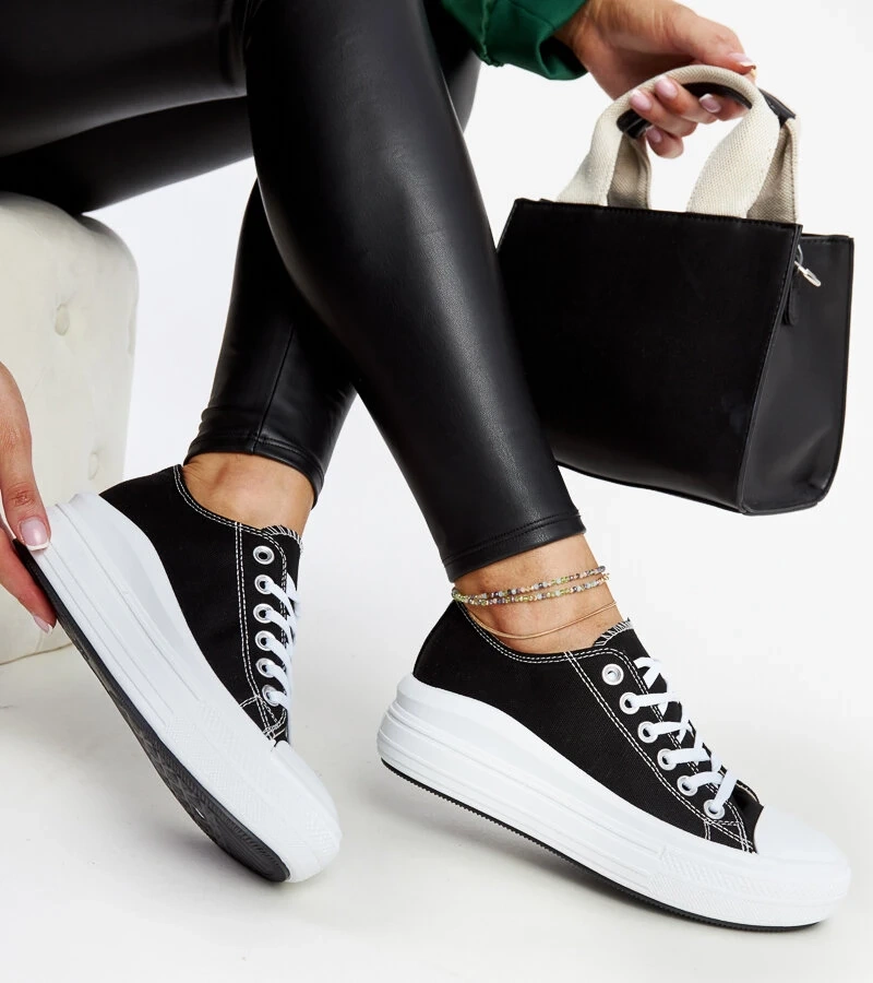 Černé tenisky na tlusté platformě Zlata