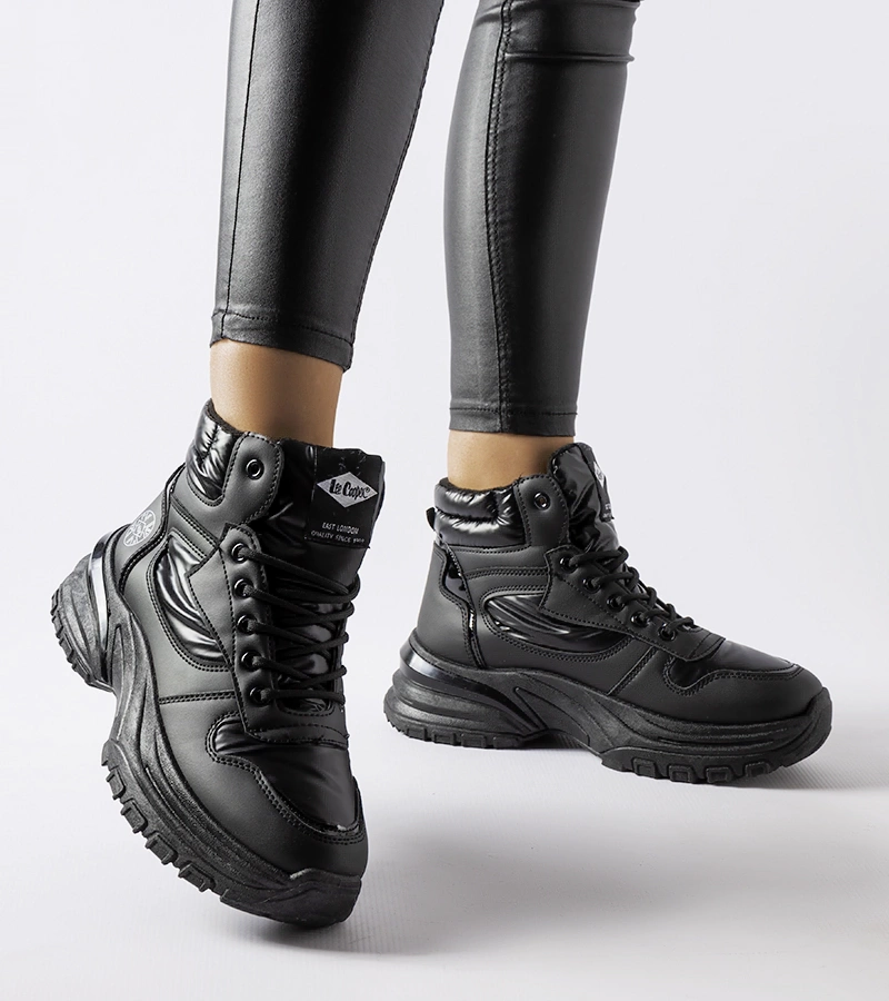 Černé trapery Lee Cooper LCJ-23-44-1973L