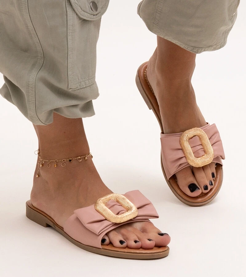 Růžové pantofle s přezkou Limera