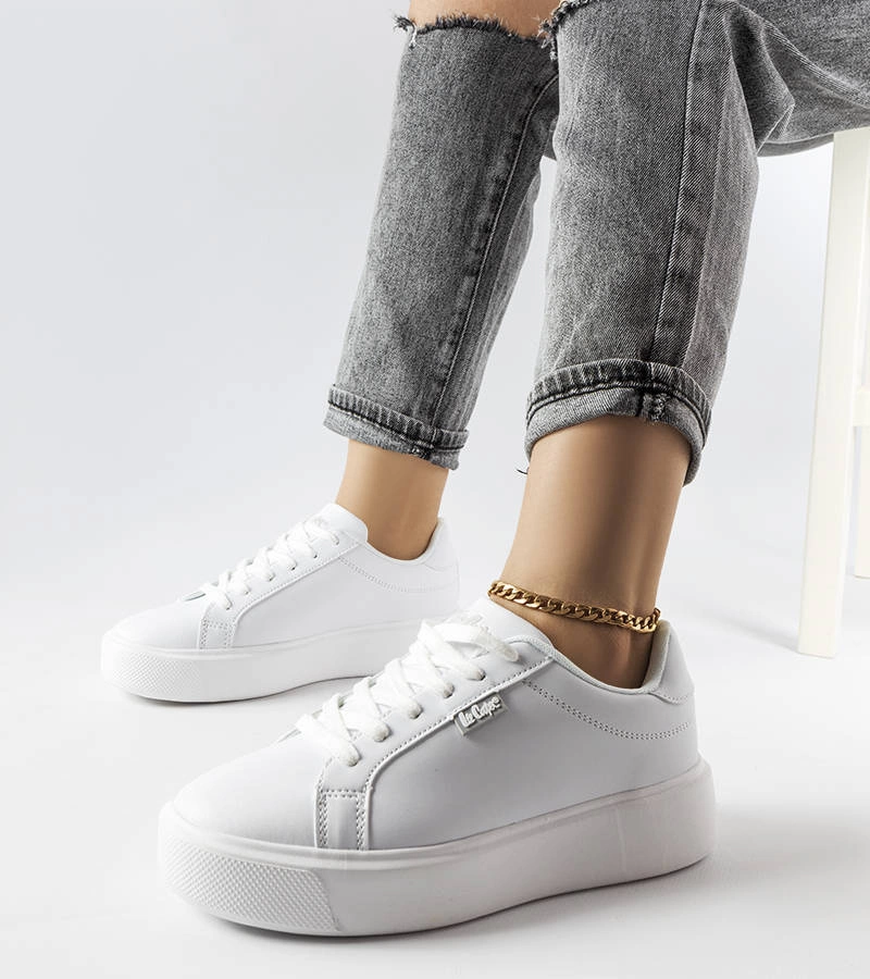 Bílé tenisky Lee Cooper LCW-23-32-1707L