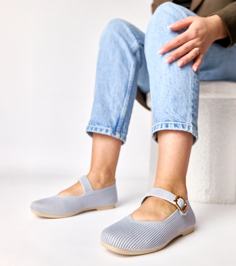 Šedé látkové baleríny na přezku Donatella