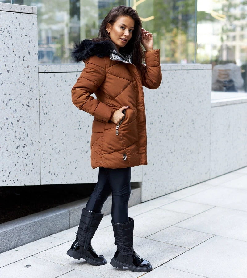 Hnědá bunda s odnímatelným kožešinovým límcem Riverton
