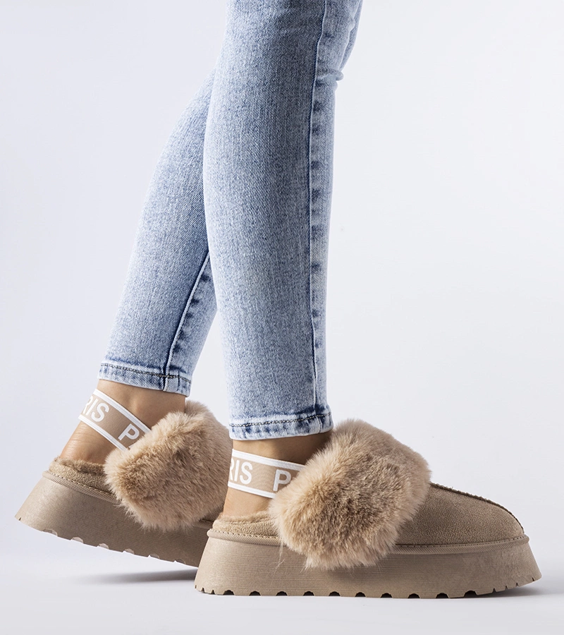 Bežcové teplé pantofle s elastickou páskou a kožešinou Sangro